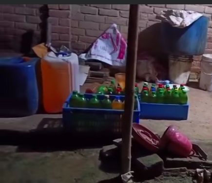 ১৮৩ লিটার জ্বালানী তেল জব্দ করে বিক্রির অপরাধে ভোক্তা অধিকার সংরক্ষণ।