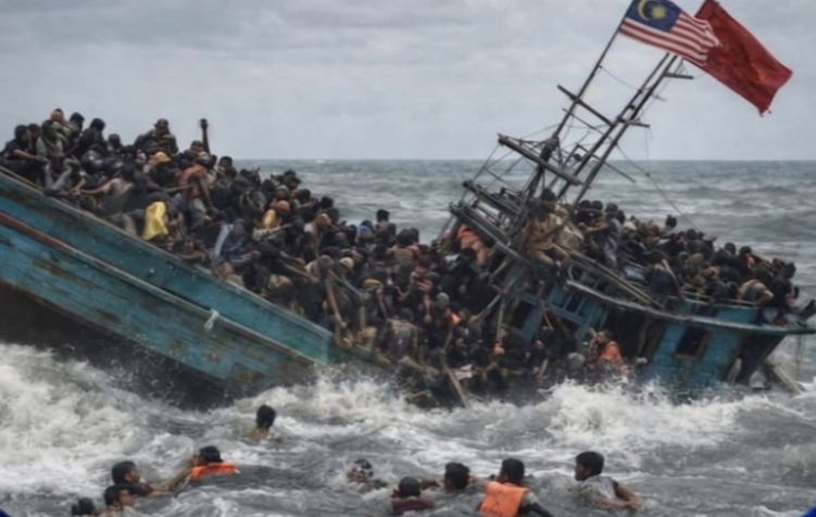 বঙ্গোপসাগরে ট্রলারডুবির ঘটনায় চলছে উদ্ধার অভিযান, নিখোঁজদের সন্ধানে তৎপর কর্তৃপক্ষ!