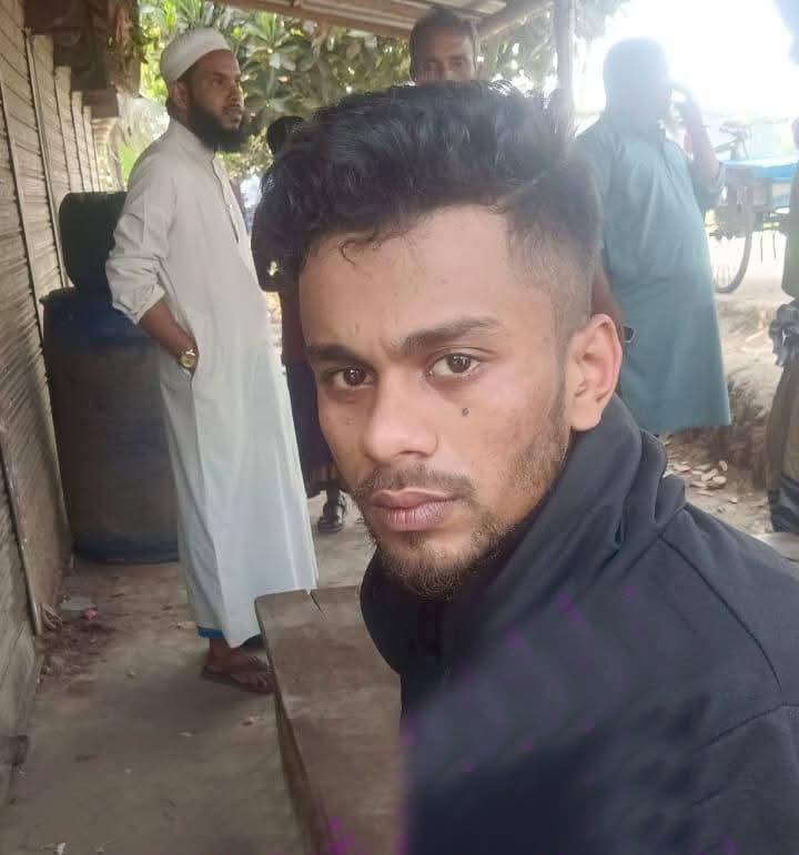 কোটালীপাড়ায় আধা কেজি গাঁজাসহ যুবক আটক: ‘শুকনা সবজি’ নিয়ে ধরা খেলেন মহিন