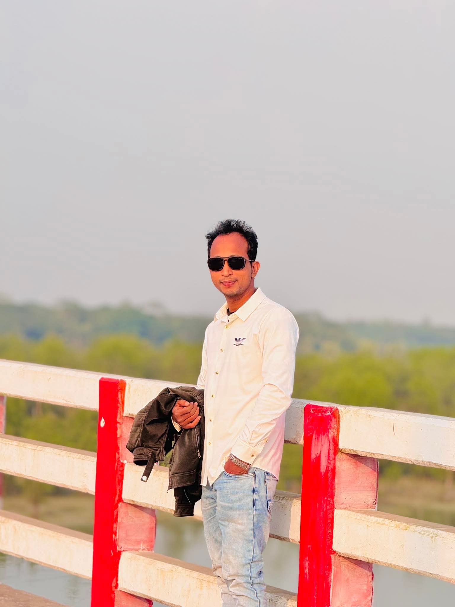 বৃদ্ধকে মারধরের ঘটনায় কনটেন্ট ক্রিয়েটর গ্রেফতার: নতুন তথ্য সামনে আসায় চাঞ্চল্য!