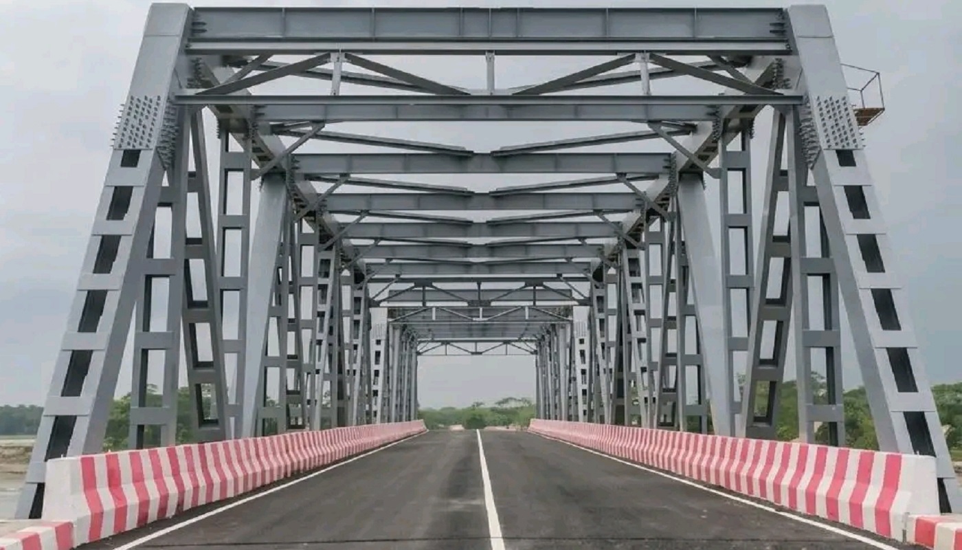 নব্য নির্মিত গোমা সেতুতে রাত হলে নেমে আসে অন্ধকার!