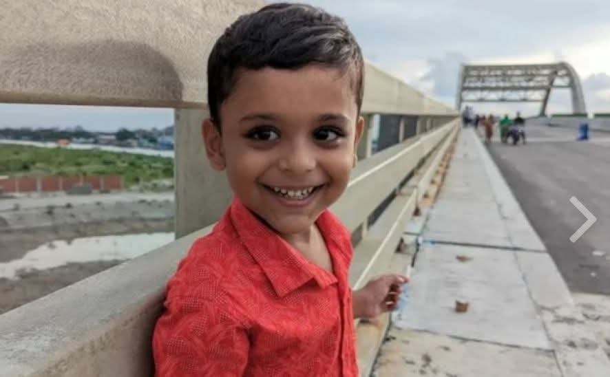 সুন্নতে খাতনা করাতে গিয়ে শিশু আয়ানের মৃত্যু: তিন চিকিৎসকের বিরুদ্ধে গ্রেফতারি পরোয়ানা