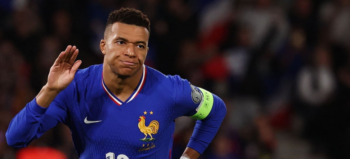 এমবাপ্পে কি অলস, সমালোচকদের জবাব দিলেন দেশম