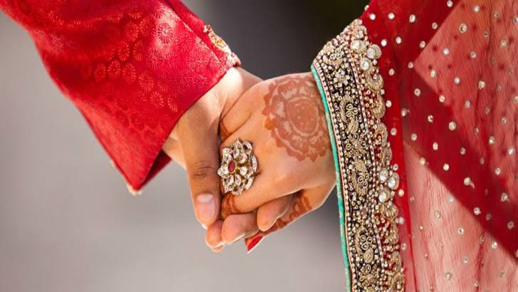 স্ত্রীকে মৃত দেখিয়ে  দ্বিতীয় বিয়ে