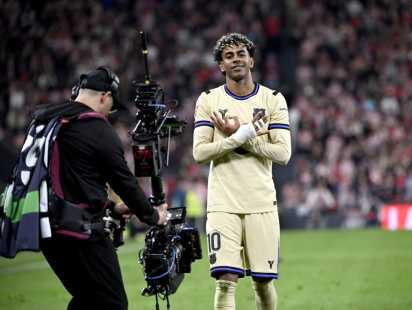 ইয়ামাল জাদুতেই স্বস্তি বার্সার; নাটকীয় জয় আতলেতিকোর