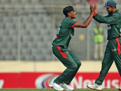 নাহিদ রানার গতির আগুনে পুড়ল পাকিস্তান; ১১৪ রানেই অলআউট রিজওয়ানরা
