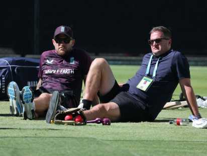 অ্যাশেজ বিপর্যয়ের পরও টিকে গেলেন ম্যাককালাম; ২০২৭-এ প্রতিশোধের লক্ষ্য ইসিবির