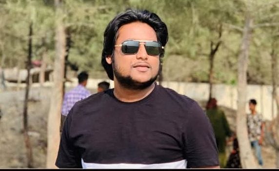 রাজবাড়ী জেলা ছাত্রলীগের সভাপতি শাহিন শেখ ঢাকার বিমানবন্দরে আটক