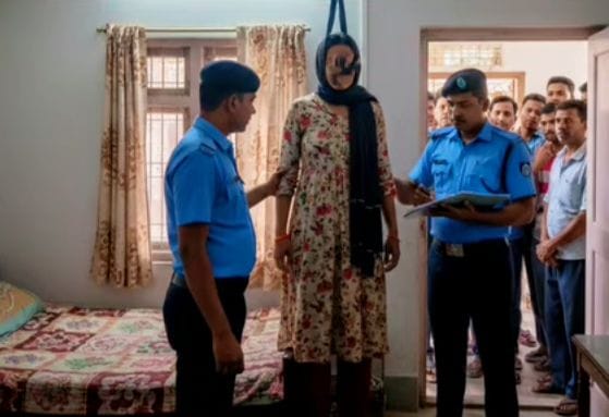 এক গৃহবধুর ঝু/লন্ত ম/রদেহ উদ্ধার করেছে পাংশা মডেল থানা পুলিশ।