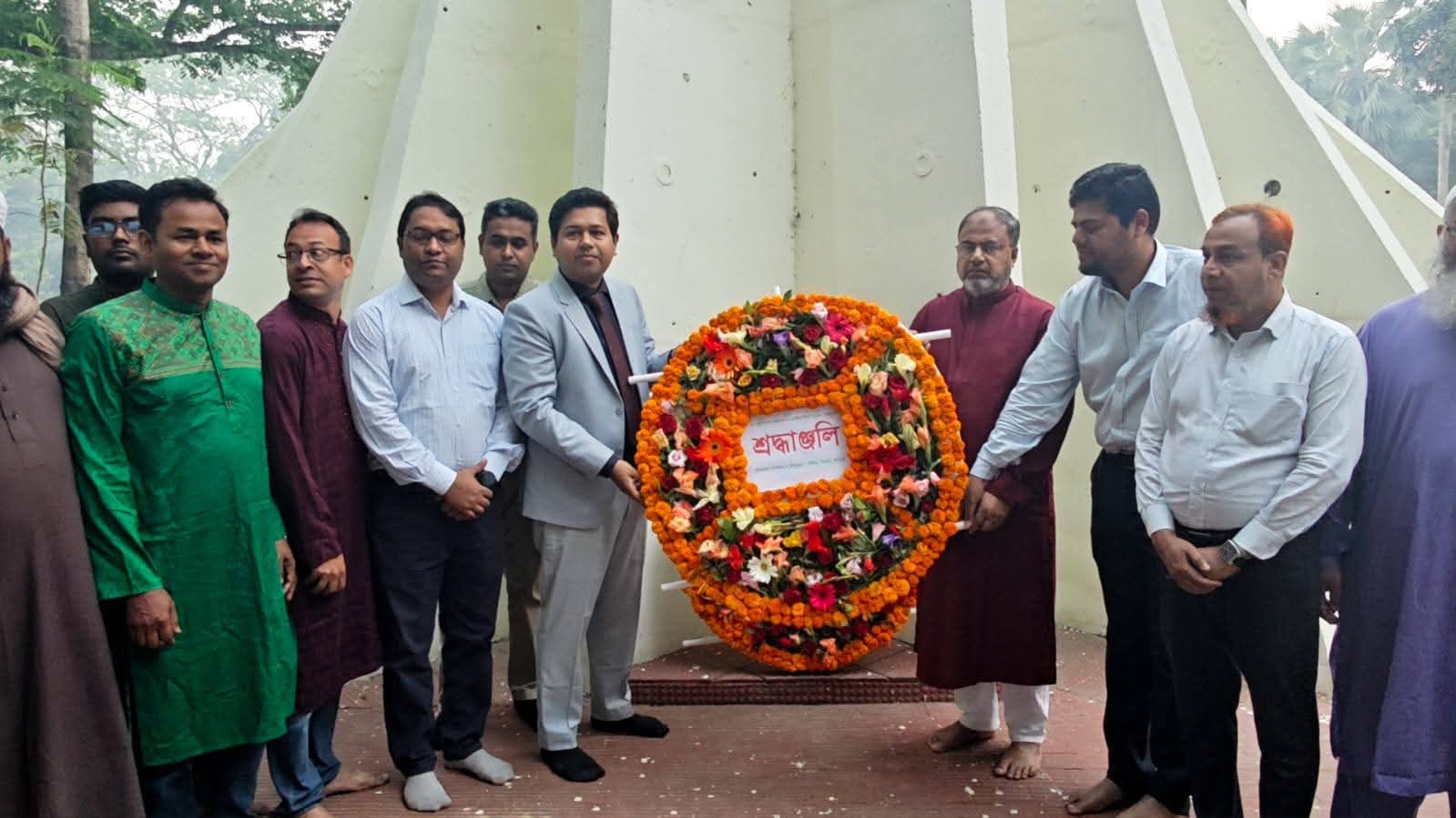 আজ মহান স্বাধীনতা দিবস