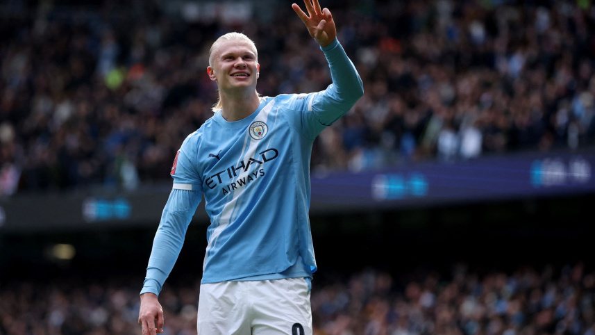 হালান্ডের হ্যাটট্রিকে লিভারপুলকে বিধ্বস্ত করল সিটি; বিদায়ঘণ্টা বাজছে আর্নে স্লটের