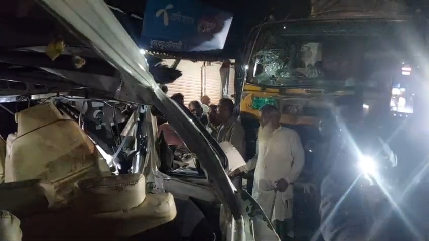 কুড়িগ্রামে ট্রাক-মাইক্রোবাস সংঘর্ষে শিশুসহ নিহত ৩, আহত অন্তত-১০