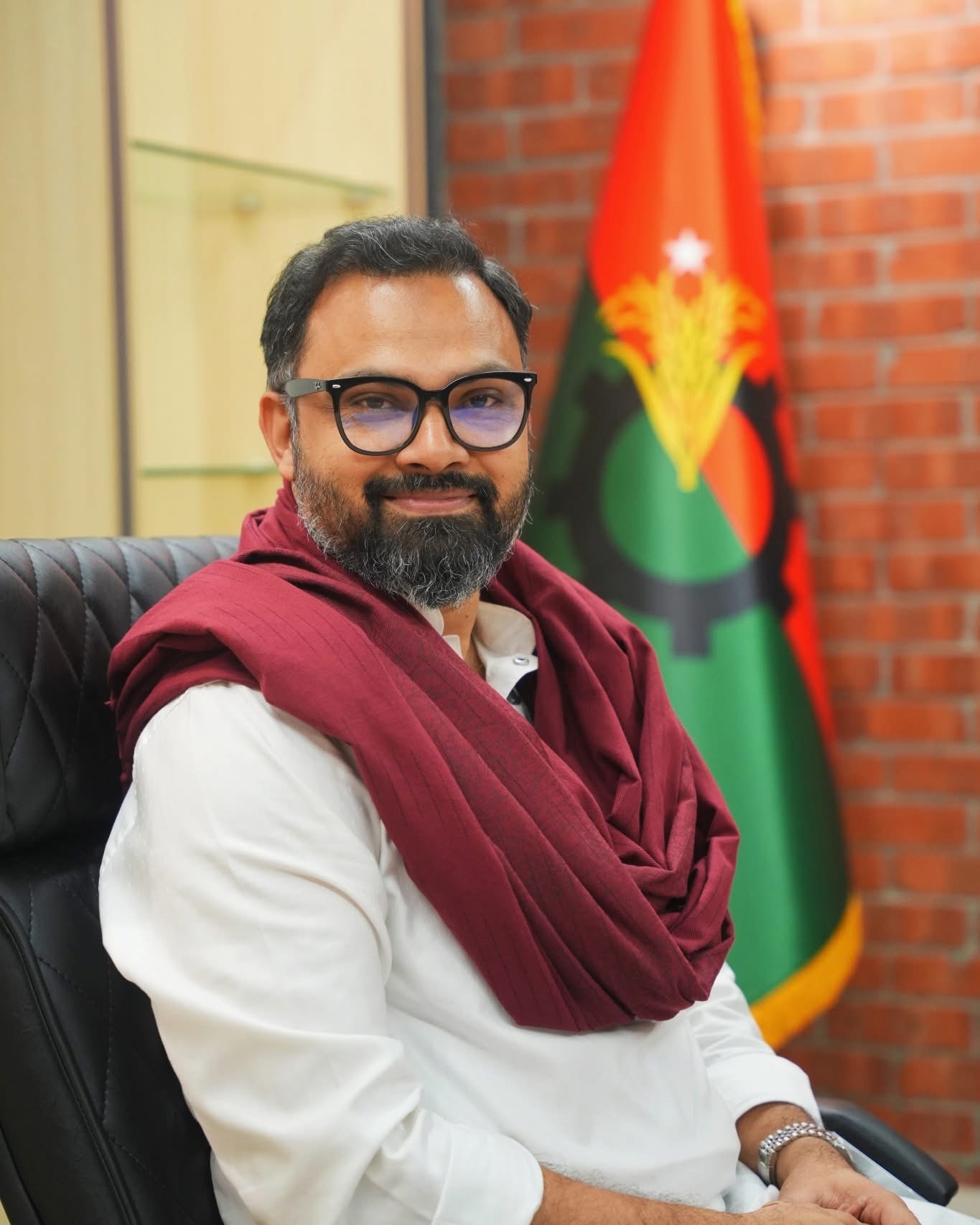 ভোটের মাঠে হারলেও মন্ত্রিসভায় সাবেক ফুটবলার আমিনুল হক