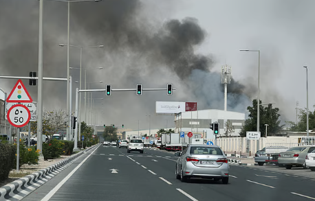 দোহায় একাধিক বিস্ফোরণের আওয়াজ, মার্কিন দূতাবাসের আশেপাশে উত্তেজনা ছড়িয়ে পড়েছে