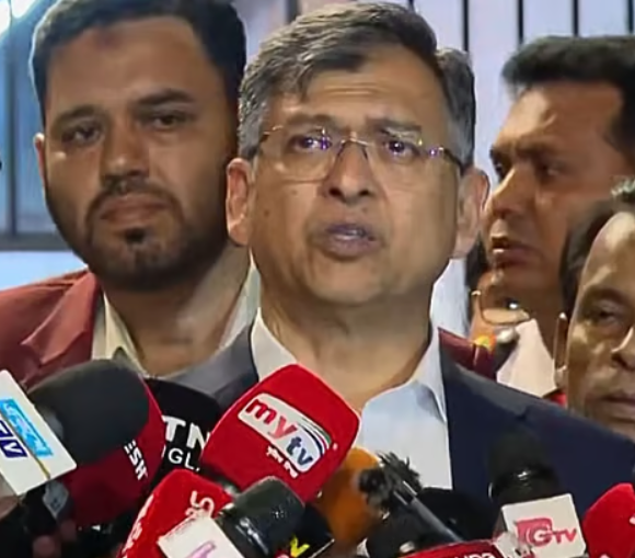 রাষ্ট্রপতির ভাষণ বিরোধিতা নিয়ে সরকারের কড়া প্রশ্ন! এই স্ববিরোধিতা কেন?—স্বরাষ্ট্রমন্ত্রী