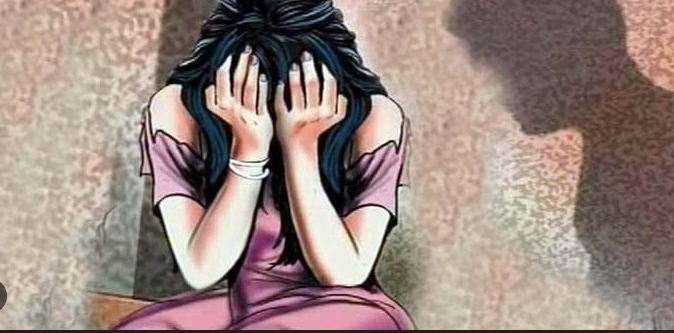 মানিকগঞ্জে বিউটি পার্লারের আড়ালে যৌন নির্যাতনের অভিযোগ, তরুণী উদ্ধার, ৩ জন গ্রেপ্তার