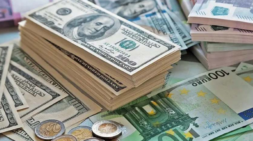 চলতি মাসে রেমিট্যান্সে এসেছে প্রায় ৩৭ হাজার ২১০ কোটি টাকা, নতুন রেকর্ড!