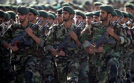 মধ্যপ্রাচ্যে মহাযুদ্ধের দামামা: যুক্তরাষ্ট্র-ইসরায়েলকে ‘চরম ও ধ্বংসাত্মক’ হামলার হুঁশিয়ারি ইরানের