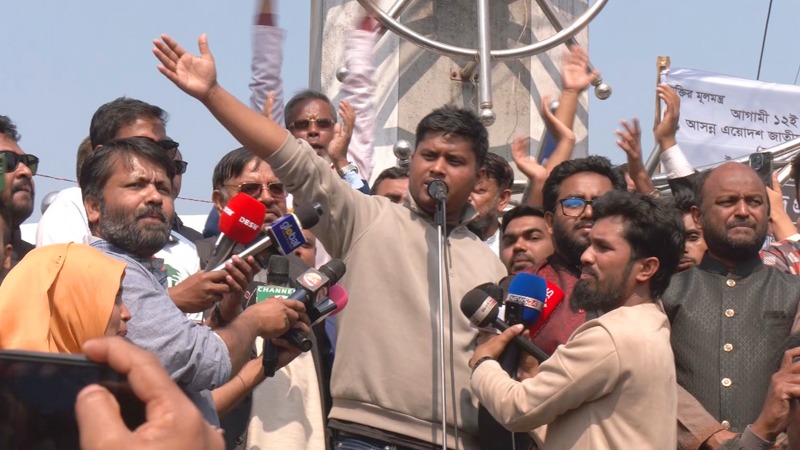 একটি দল ভোটকেন্দ্র দখলের প্রস্তুতি নিচ্ছে: হাসনাত আবদুল্লাহ