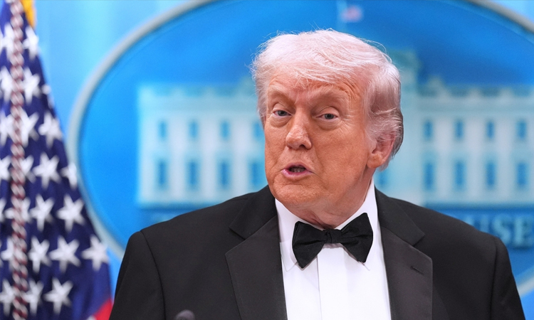 ইরানকে ‘শিগগিরই বুদ্ধিমত্তার পরিচয় দিয়ে’ পারমাণবিক চুক্তি মেনে নিতে হবে’ : ট্রাম্পের হুঁশিয়ারি