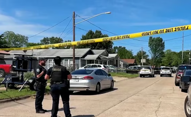 লুইজিয়ানায় মর্মান্তিক বন্দুকযুদ্ধ: নিজ সন্তানদের ওপর বাবার গুলিবর্ষণ, ৮ শিশুর মৃত্যু