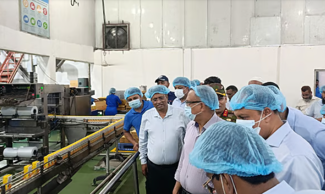 নরসিংদীতে প্রাণের শিল্পপার্ক পরিদর্শনে বস্ত্র প্রতিমন্ত্রী: