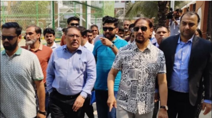 ডোর টু ডোর ময়লা সংগ্রহে আর টাকা দিতে হবে না: মেয়র শাহাদাত