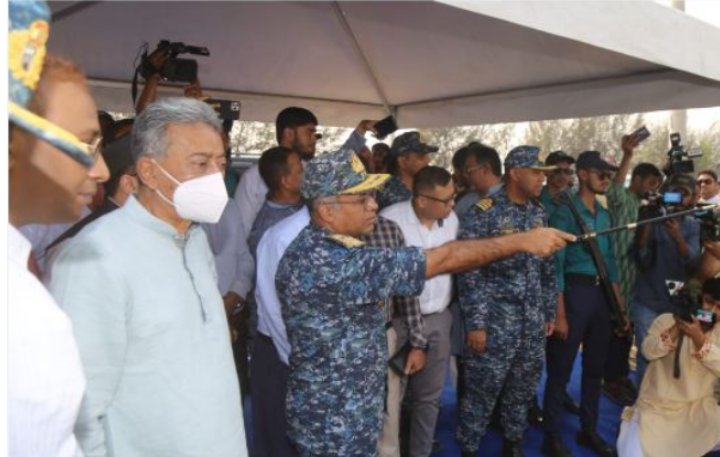 অর্থমন্ত্রী আমির খসরু মাহমুদ চৌধুরী পতেঙ্গায় প্রস্তাবিত সরকারি হাসপাতালের নির্মাণস্থল পরিদর্শন করেন